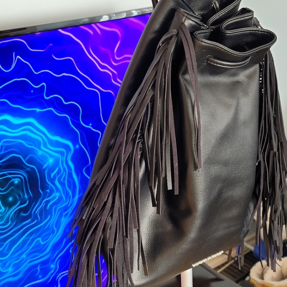 ❗️ VICTORIA SECRET Black Fringe Leather Backpack  ❗️ - Picture 10 of 12
